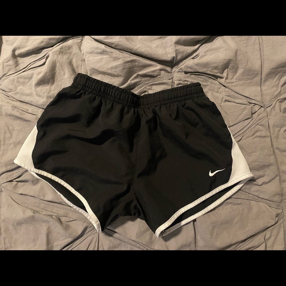 Girls Nike shorts size small